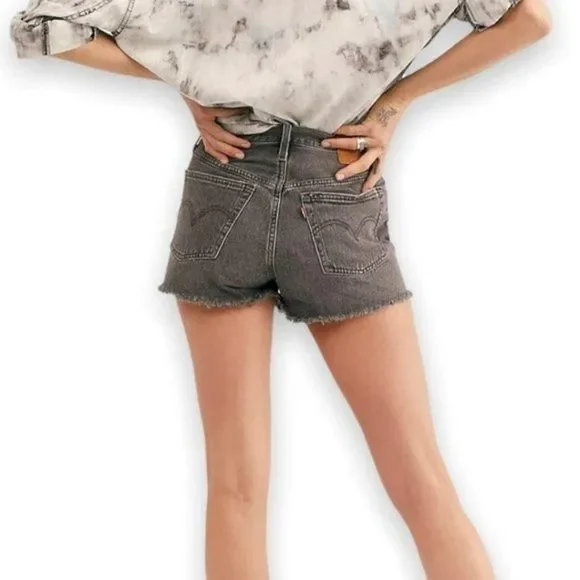 Levi's Premium | 501 Original High Rise Shorts - Picture 4 of 12